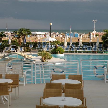 Majestic Beach Hotel & Wellness Bibione Kültér fotó