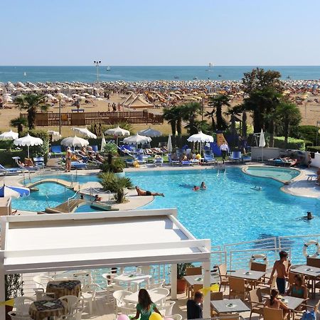 Majestic Beach Hotel & Wellness Bibione Kültér fotó