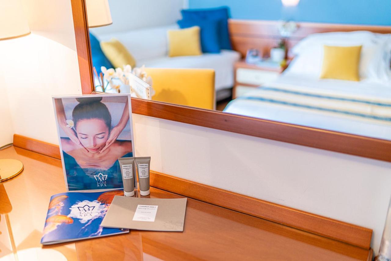Majestic Beach Hotel & Wellness Bibione Kültér fotó