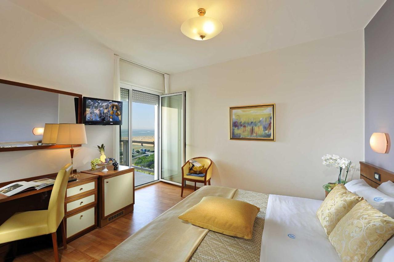 Majestic Beach Hotel & Wellness Bibione Kültér fotó